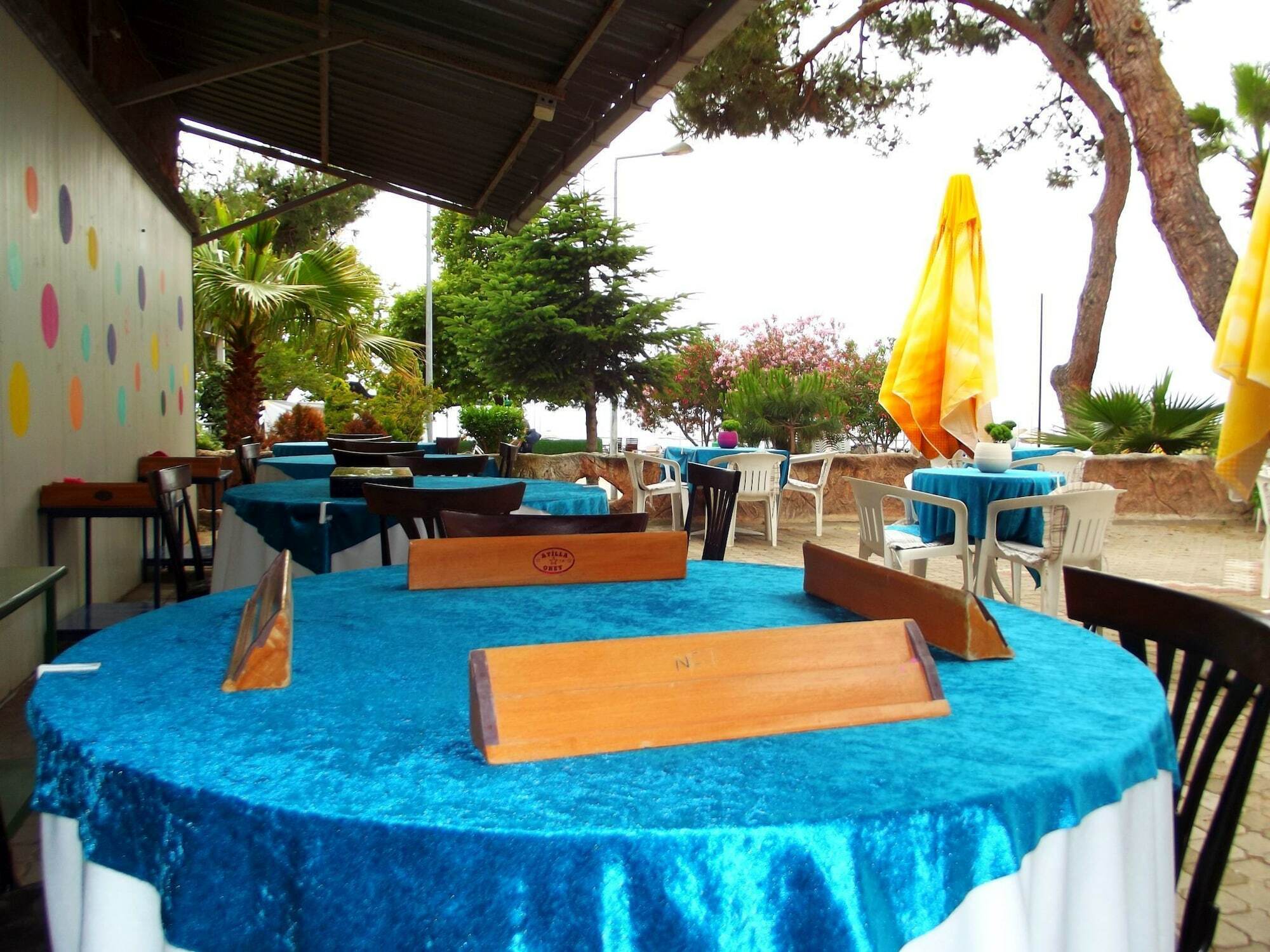 Belgin Otel Ердек Екстериор снимка